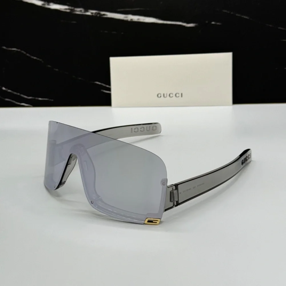 NEW GG1637S 002 GUCCI SHIELD WOMEN SUNGLASSES GREY GUCCI - Picture 5 of 12